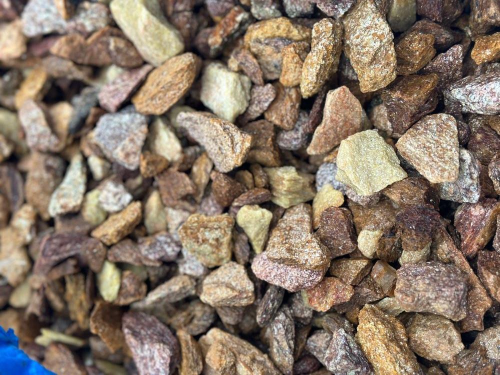 Златолит персиковый декоративная каменная крошка купить в Краснотурьинске