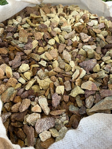 Златолит персиковый декоративная каменная крошка купить в Краснотурьинске