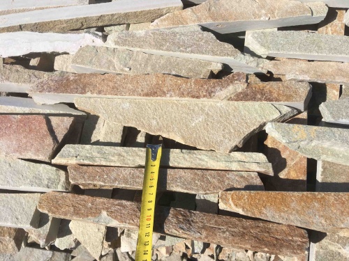 Горбушка златолит золотистый для облицовки купить в Краснотурьинске