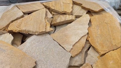 Плитняк златолит жёлтый для цоколя купить в Краснотурьинске