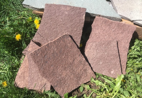 Плитняк лемезит бордовый для цоколя 1,5-2 см купить в Краснотурьинске