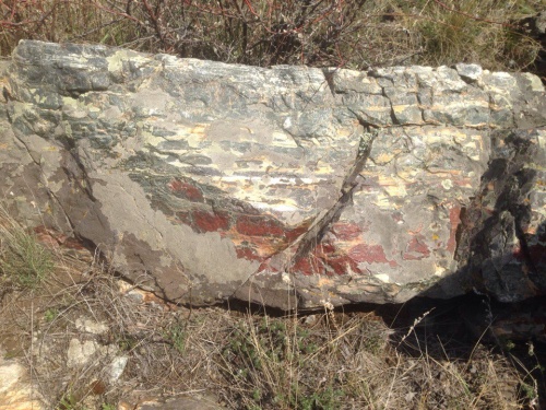 Гигантские зелёные валуны для ландшафтного дизайна весом более 5 тонн купить в Краснотурьинске