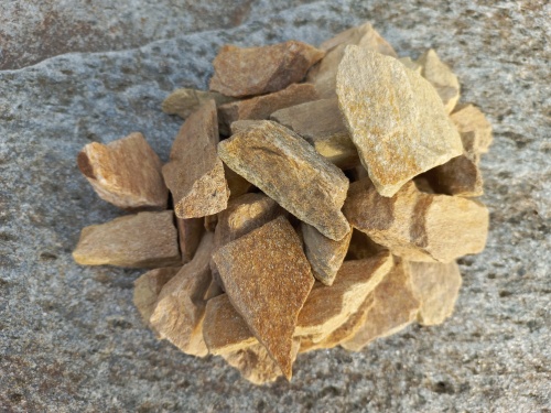 Златолит жёлтый декоративная каменная крошка купить в Краснотурьинске