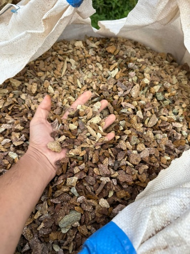 Златолит персиковый декоративная каменная крошка купить в Краснотурьинске