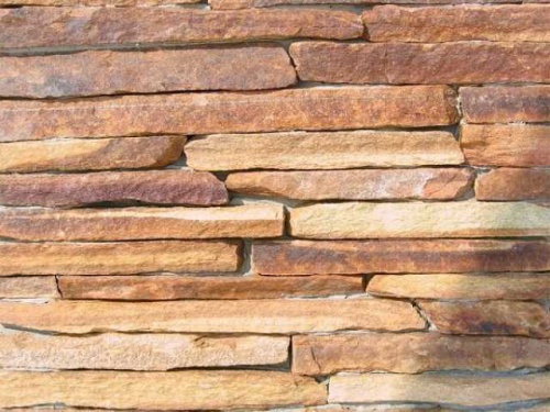 Горбушка златолит золотистый для облицовки купить в Краснотурьинске