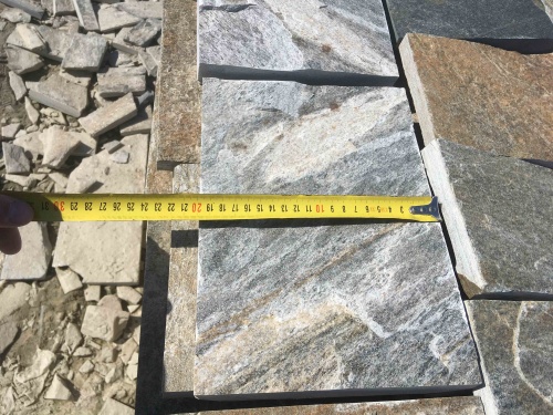 Плитка пилёная златолит Уральский для цоколя, отмостки купить в Краснотурьинске