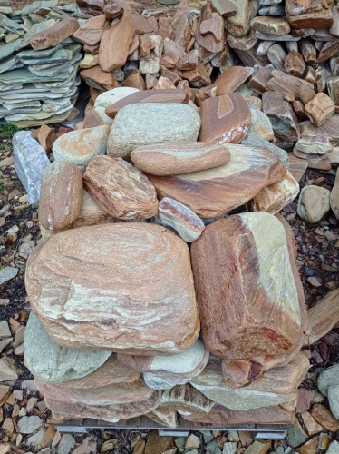 Златолит жёлтый, жёлто-зелёный глыбки и валуны для ланшафтного дизайна купить в Краснотурьинске