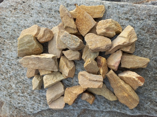 Златолит жёлтый декоративная каменная крошка купить в Краснотурьинске