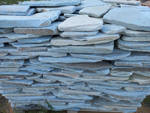 Купить зелёный галтованный златолит