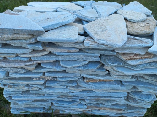 Плитняк златолит зелёный галтованный для цоколя купить в Краснотурьинске